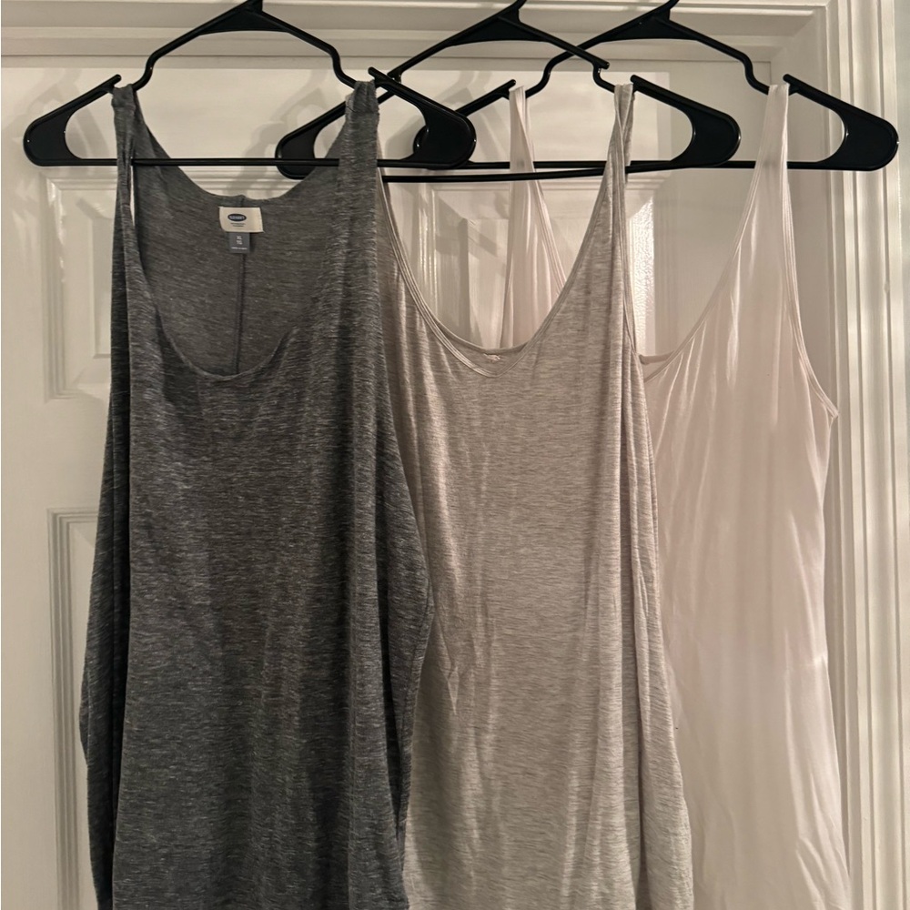 Scoop neck tanks